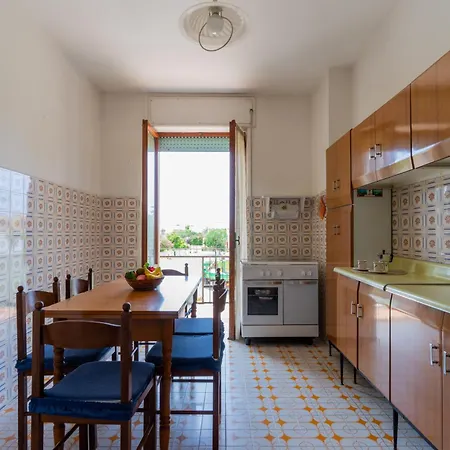 Helios By Barbarhouse Gallipolli